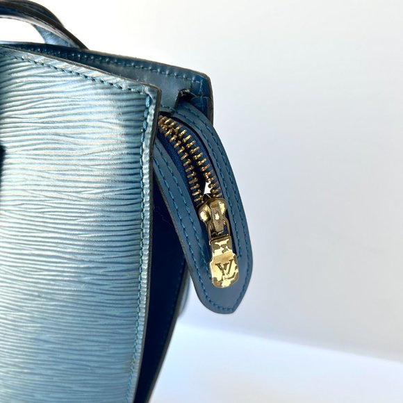 LV Saint-Jacques Epi Bag PM - Picture 4 of 10